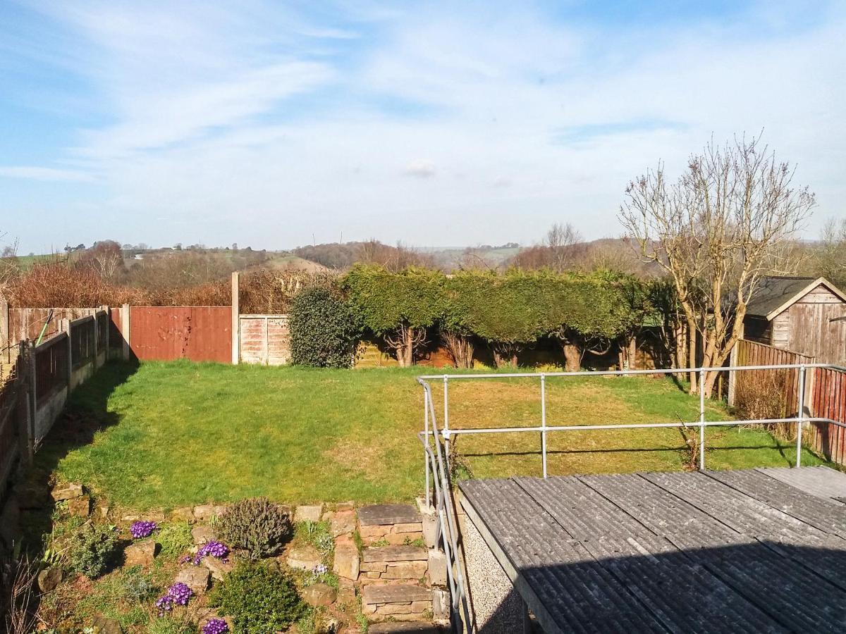 Basford View Villa Cheddleton Exterior photo